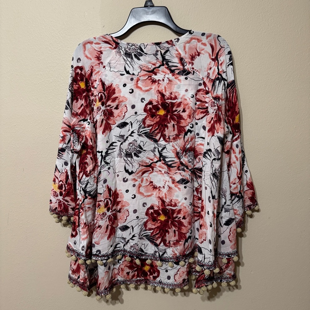 - Soft Surroundings Red and Pink Embellished Bell Sleeve Blouse casual boho - Picture 3 of 15